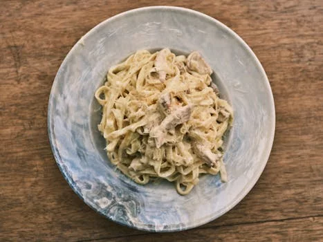 fettuccine alfredo creamy white sauce